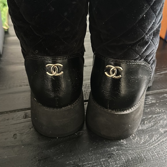 Chanel lace up winter boots - Picture 3 of 9